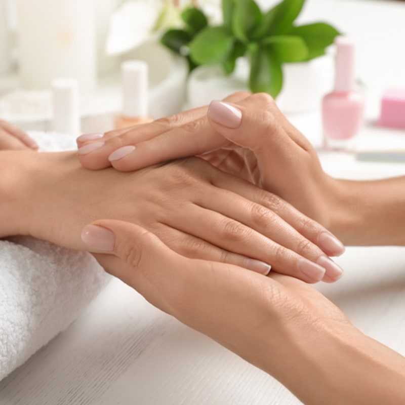 Cash Deluxe Pedicure & Foot Reflexology 30-min Massage Cash Deluxe Pedicure & Foot Reflexology 30-min Massage